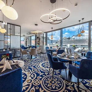 Western Premier Royal Blue 4* Lipsko