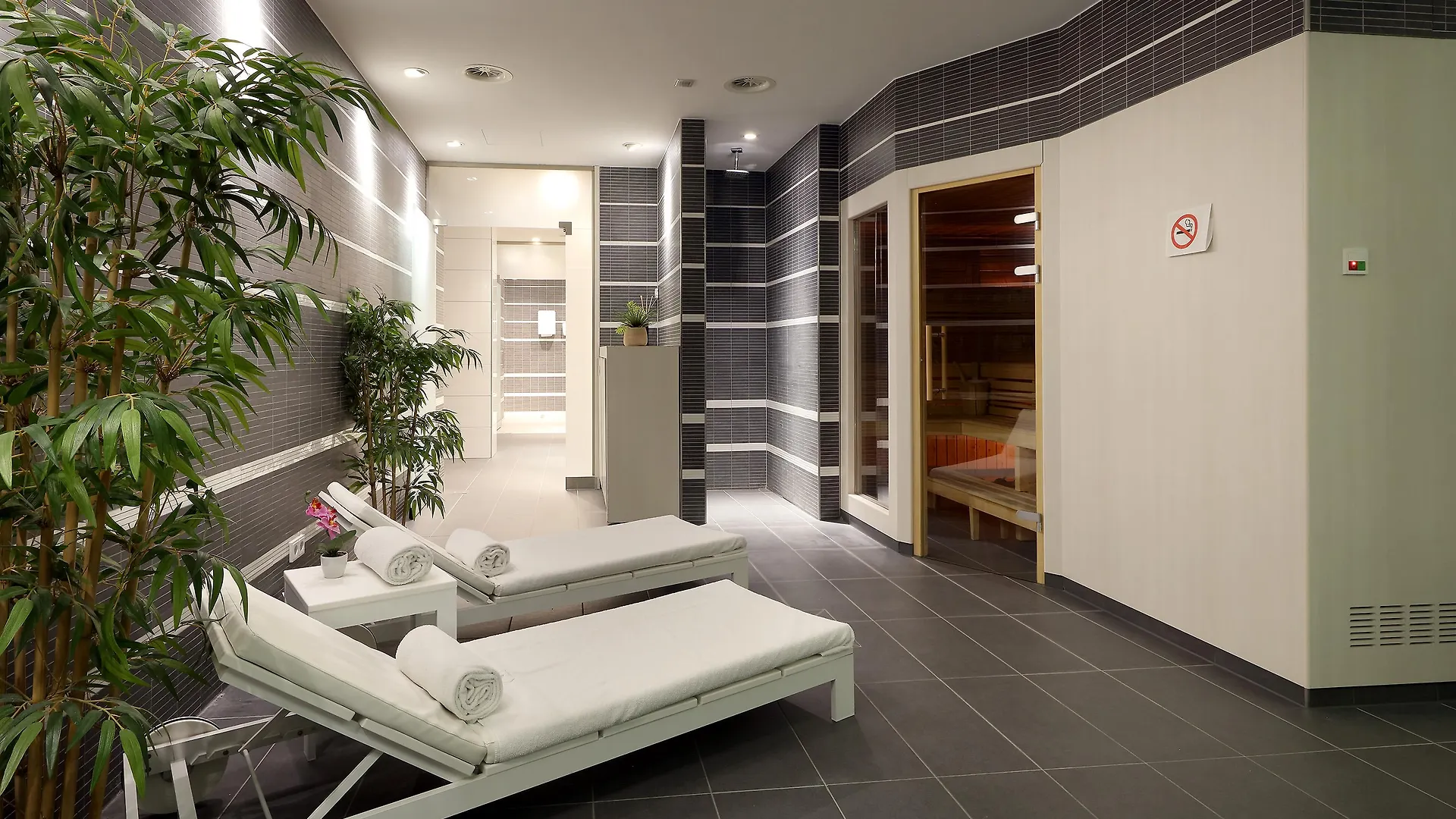 ****  Eurostars Book Hotel Munich Germany